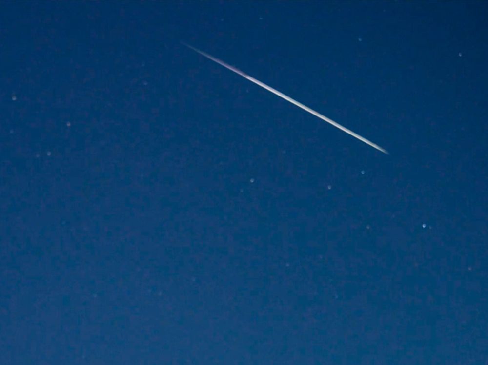 2026“星空剧场”拉开帷幕：超级月亮与流星雨共绘新年“浪漫”夜