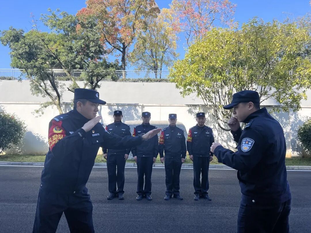 一年半狂甩50斤，秘诀藏在对比照里！