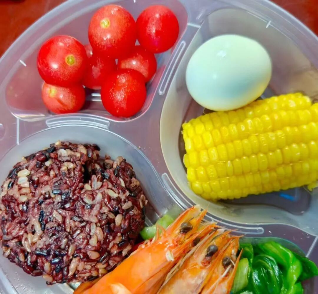 一年半狂甩50斤，秘诀藏在对比照里！