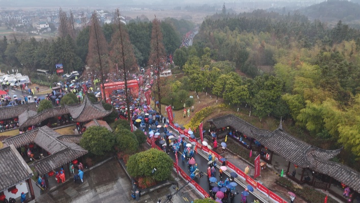 岁末年初，“体育+”掀起消费热