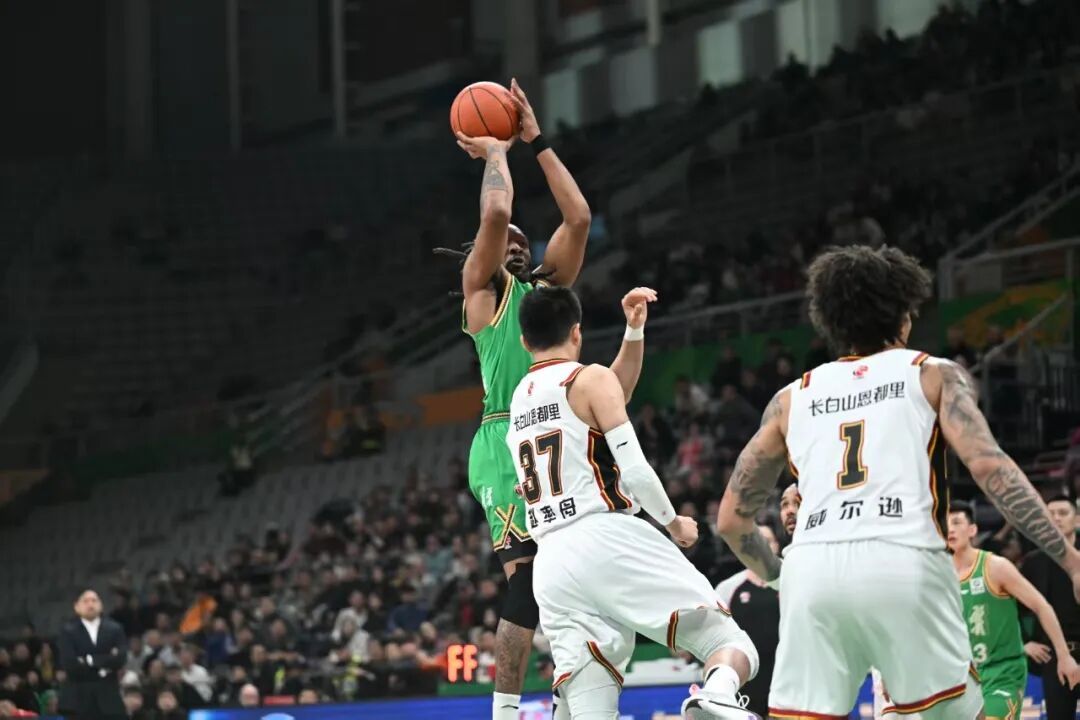 86:72！辽篮新年“开门红”！