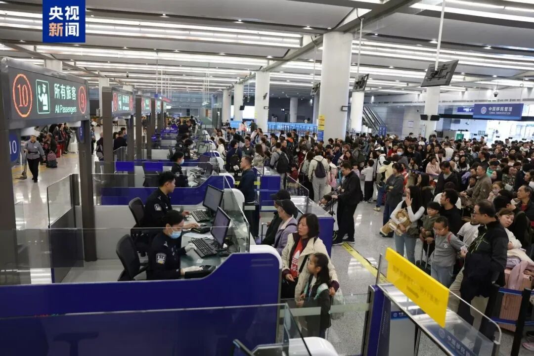 港珠澳大桥口岸累计突破1亿人次！