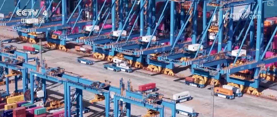 装卸忙！167.5亿、14亿、7亿……“硬核”数据印证中国外贸韧性与活力