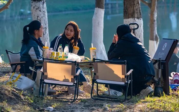 一上班就头痛，是怎么回事？出现这些情况，千万别硬扛