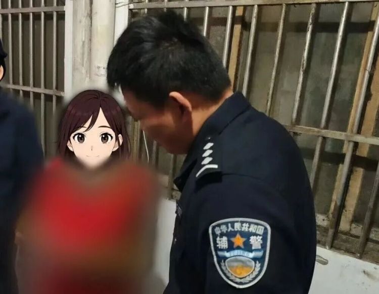 皮衣里有三块金条!!!“我怀疑我顾客遇到诈骗了!” 皮衣里有三块金条!!!“我怀疑我顾客遇到诈骗了!”