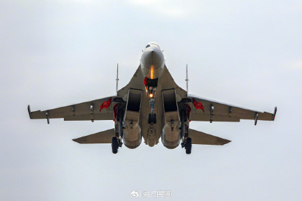 太帅了！空军新年度飞行训练硬核大图