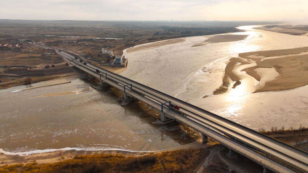 看！黄河宁夏惠农段变身“冰河世纪”&nbsp;