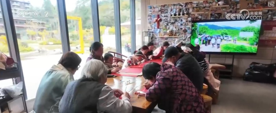 多视角感知银发消费热力轨迹 “数”看银发经济万亿级大市场加速向新