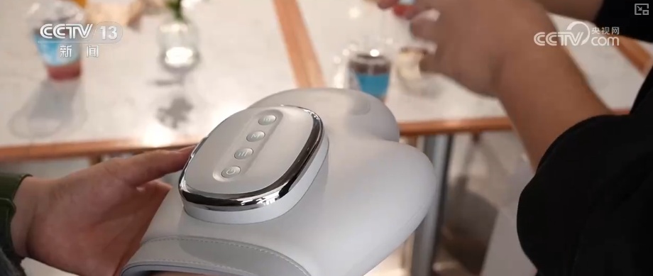 外贸向“新”向“绿”加速跑 以“造高端”巩固“卖全球”优势为经济增长注入新动能 外贸向“新”向“绿”加速跑 以“造高端”巩固“卖全球”优势为经济增长注入新动能