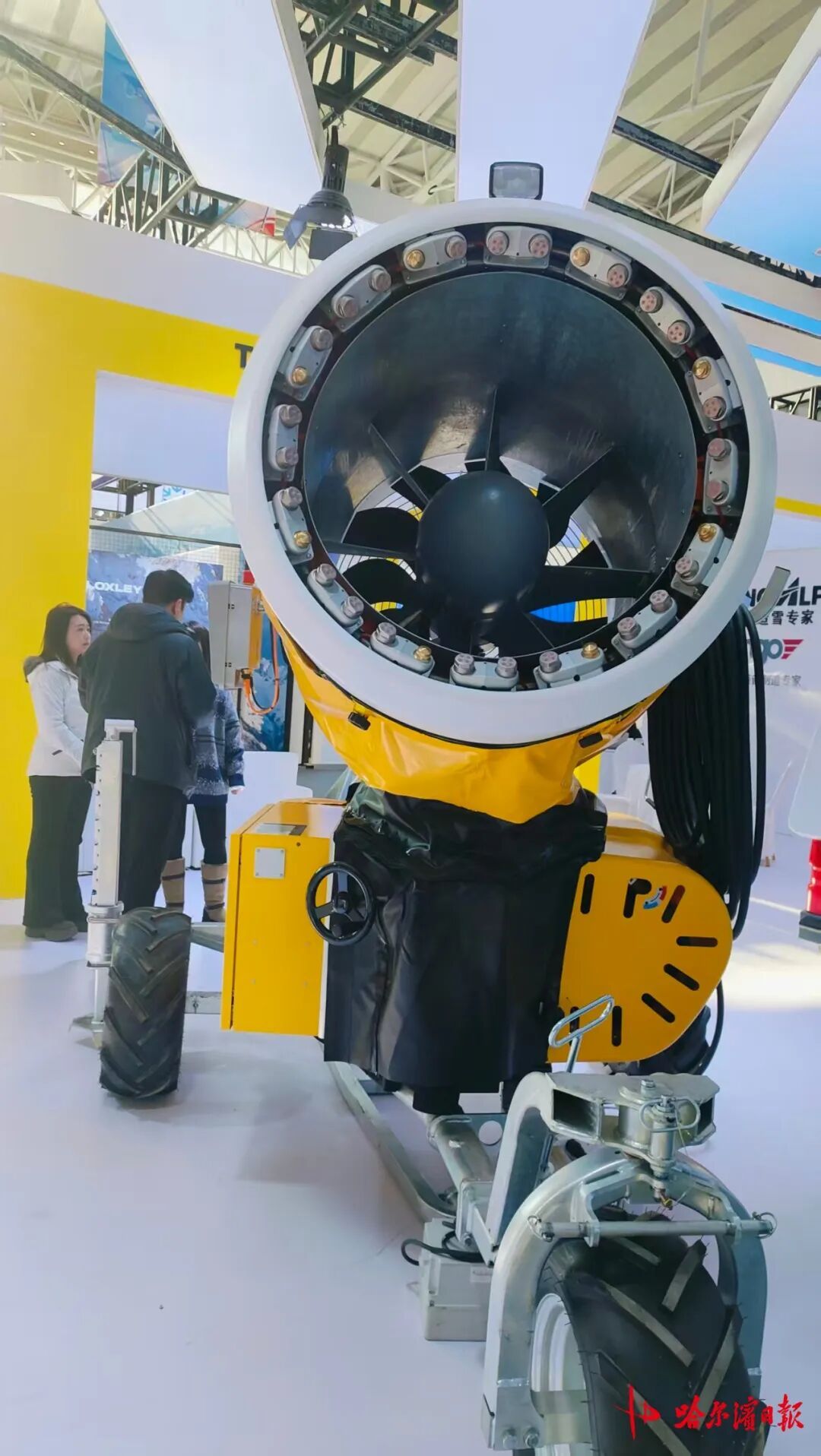 冰雪装备的“哈尔滨时刻”:从“冷资源”到“热经济”的产业跃迁 冰雪装备的“哈尔滨时刻”:从“冷资源”到“热经济”的产业跃迁