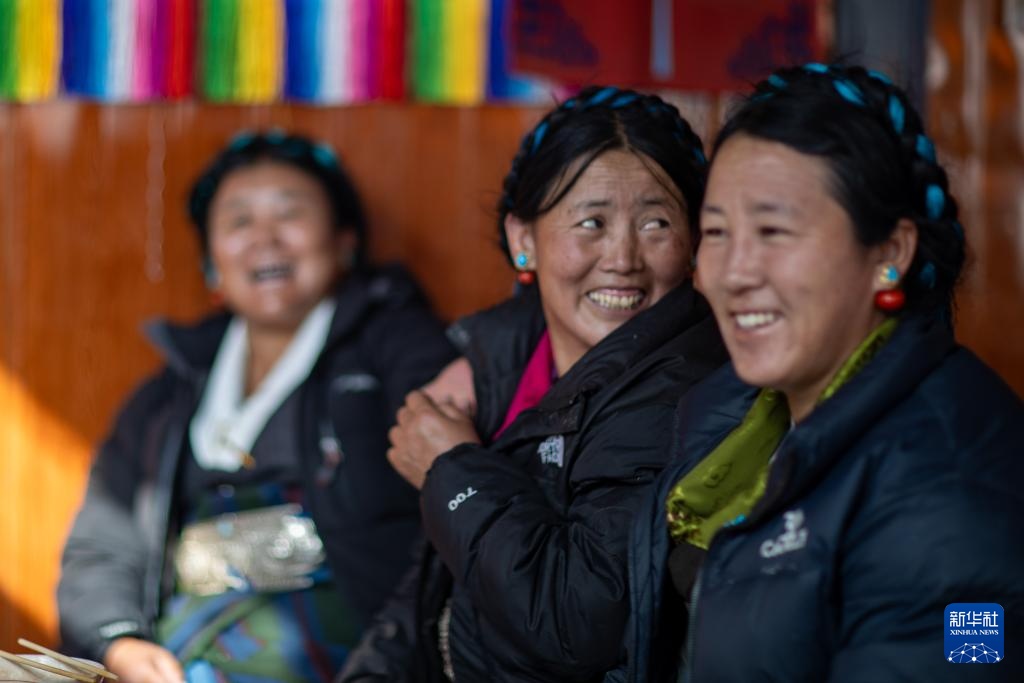 地震一年后，重访定日县森嘎村