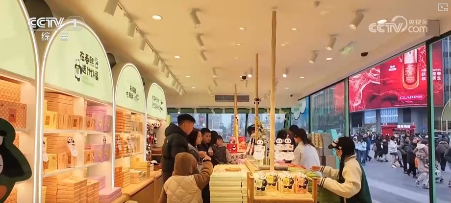 新需求、新供给“绿”意盎然 多部门协同创新政策“组合拳”为绿色消费添动力 新需求、新供给“绿”意盎然 多部门协同创新政策“组合拳”为绿色消费添动力