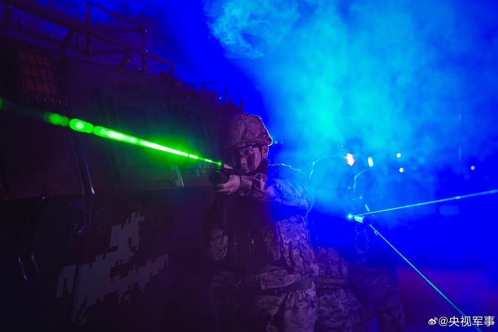 武警跨昼夜实战化训练战力拉满
