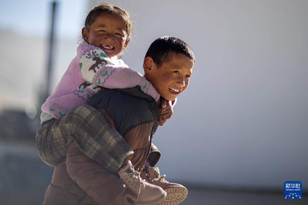 地震一年后，重访定日县森嘎村