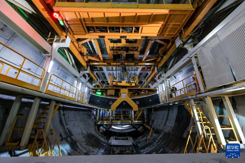 “深江1号”盾构机掘进突破4000米 “深江1号”盾构机掘进突破4000米