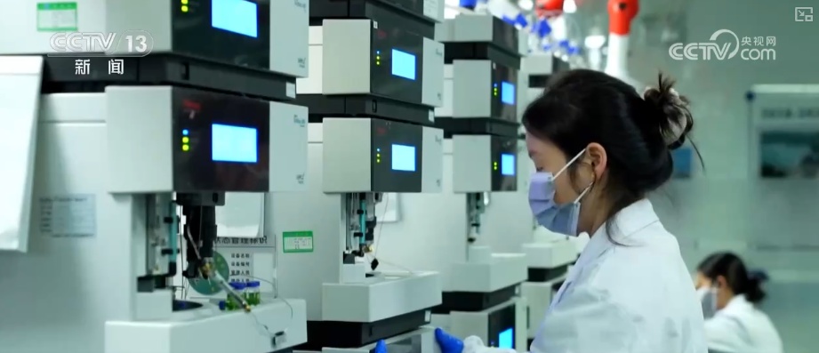 外贸向“新”向“绿”加速跑 以“造高端”巩固“卖全球”优势为经济增长注入新动能 外贸向“新”向“绿”加速跑 以“造高端”巩固“卖全球”优势为经济增长注入新动能