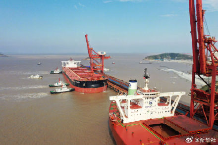 舟山港货物吞吐量连续17年全球第一 舟山港货物吞吐量连续17年全球第一