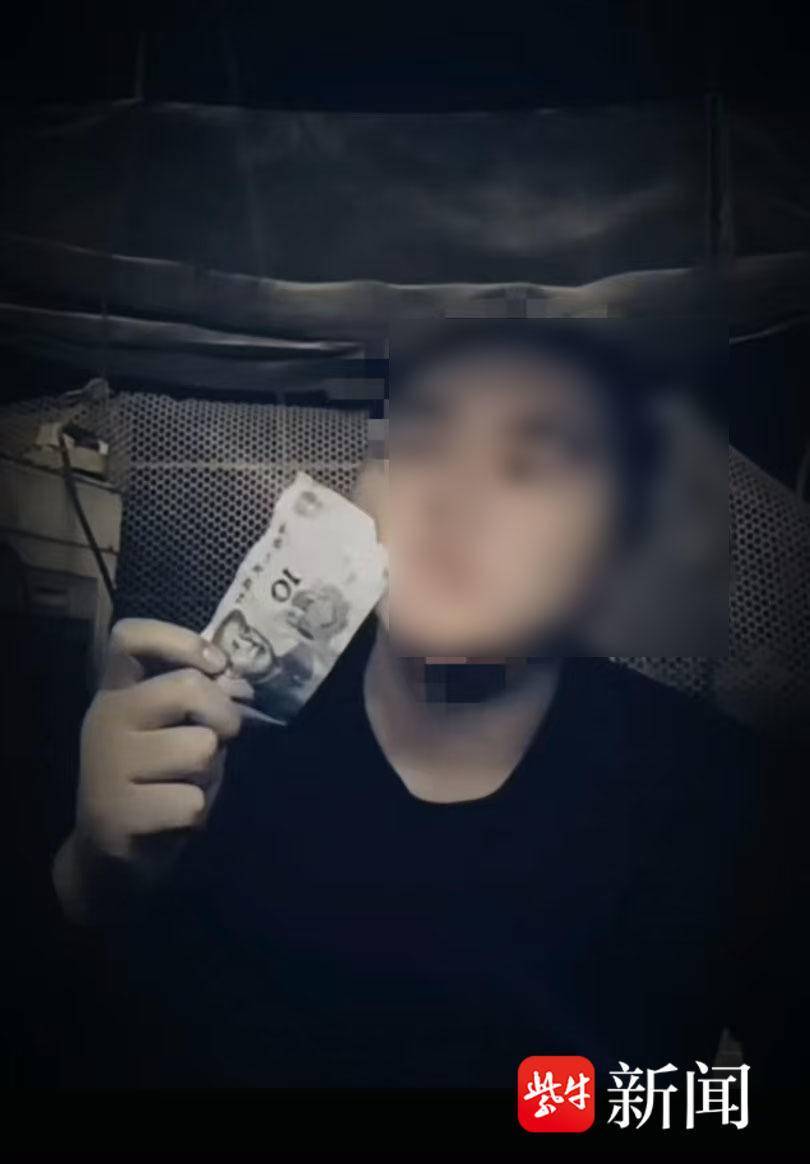 酷不过三秒!男子烧10块钱点烟被罚500元 酷不过三秒!男子烧10块钱点烟被罚500元