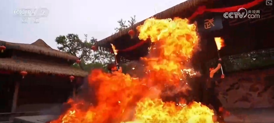 透过消费“新”账单解码情绪消费热力 “情绪+”构建消费市场重要增长极 透过消费“新”账单解码情绪消费热力 “情绪+”构建消费市场重要增长极