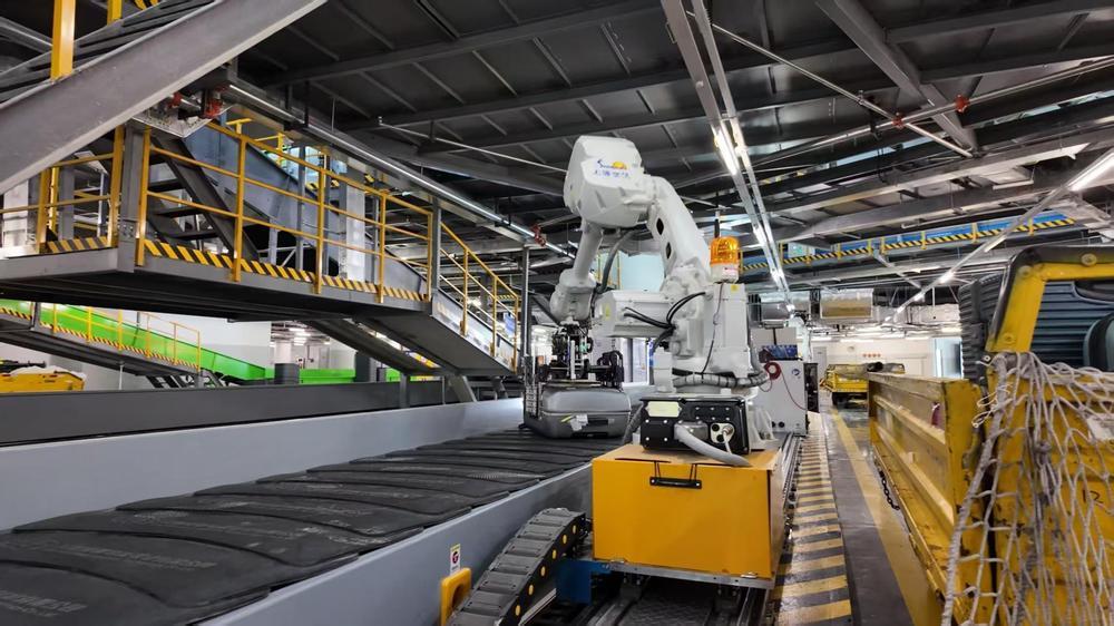 我国成为全球第一航空人口大国！“十五五”时期 民航发展迎来哪些新机遇？