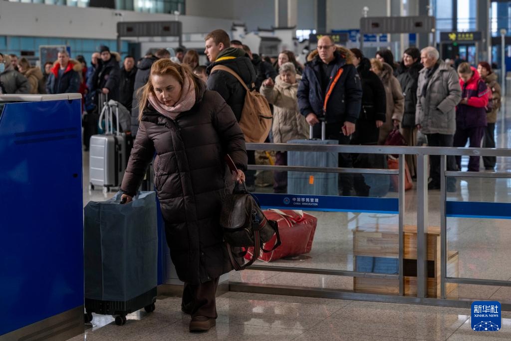 “百年口岸”绥芬河迎来跨境旅游热潮