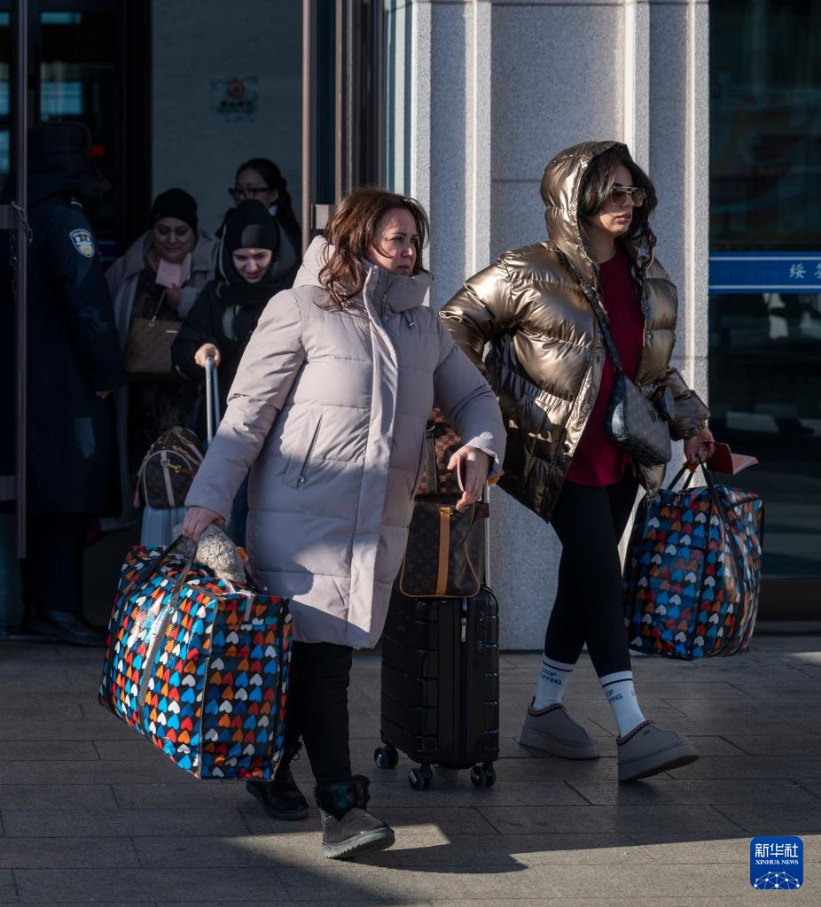 “百年口岸”绥芬河迎来跨境旅游热潮