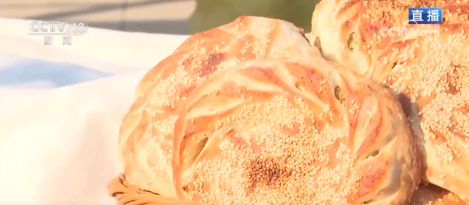 人气旺、消费火，热气腾腾！各地市场活跃繁荣 “年经济”释放“新”热度