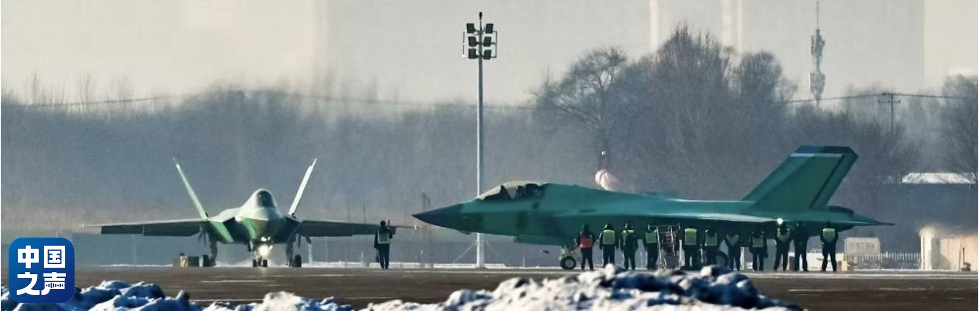 歼-35“素颜”亮相藏着多少“彩蛋” 专家详解