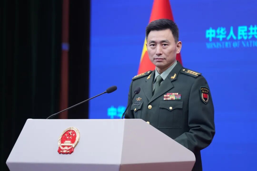 国防部：不给任何觊觎中国领土之辈可乘之机，敦促日方谨言慎行