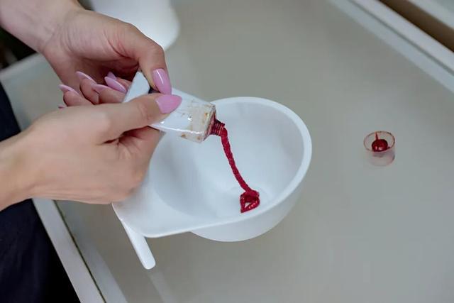 频繁染发有什么危害？重要提醒→