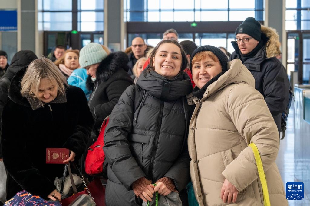 “百年口岸”绥芬河迎来跨境旅游热潮