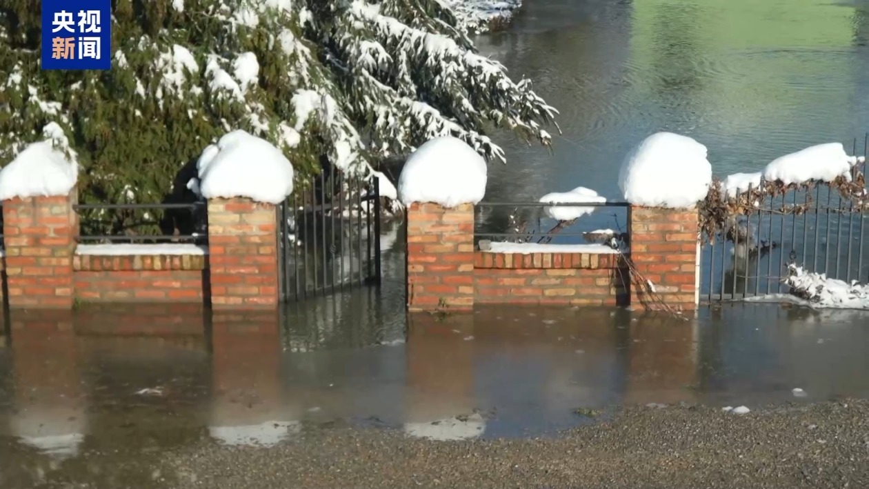 塞尔维亚持续降雪引发河流漫溢 供电中断 塞尔维亚持续降雪引发河流漫溢 供电中断