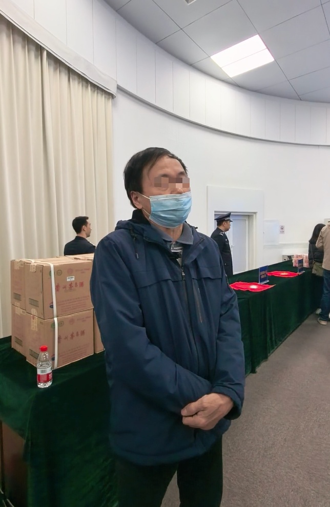 “老板”拉群开口就要150万，女财务付100万后感觉天塌了！结局：全部追回