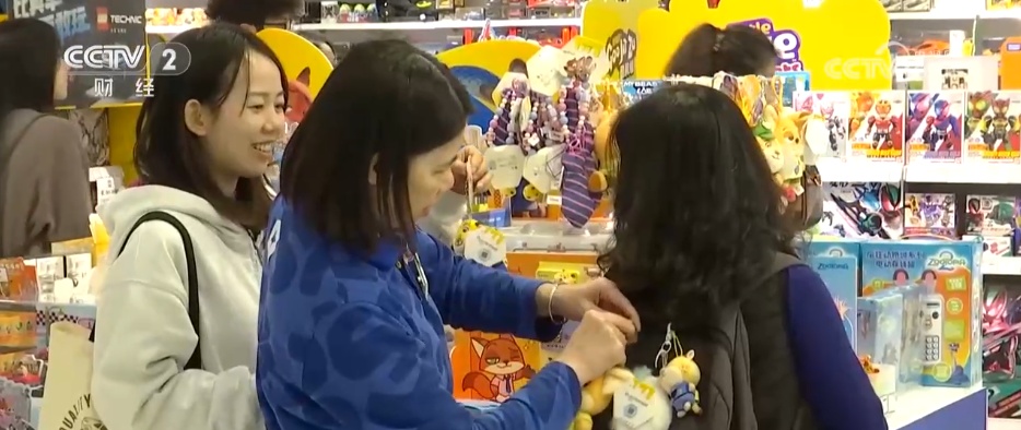 “一张票根”拉动消费链不断延伸 “电影+”流量转化为多领域消费增量