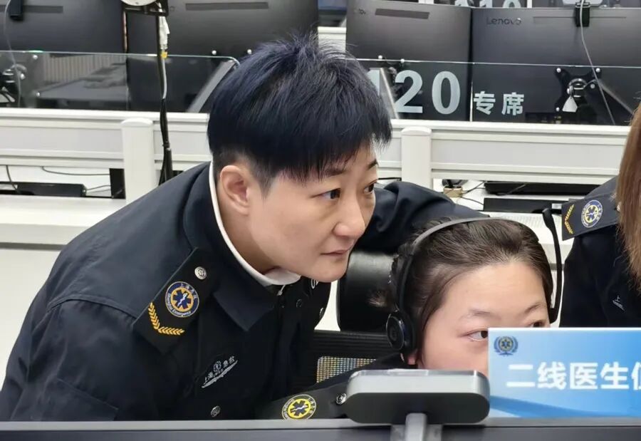 500米急奔、7分钟生死指导！上海急救一线实录：每一次都是与生命赛跑