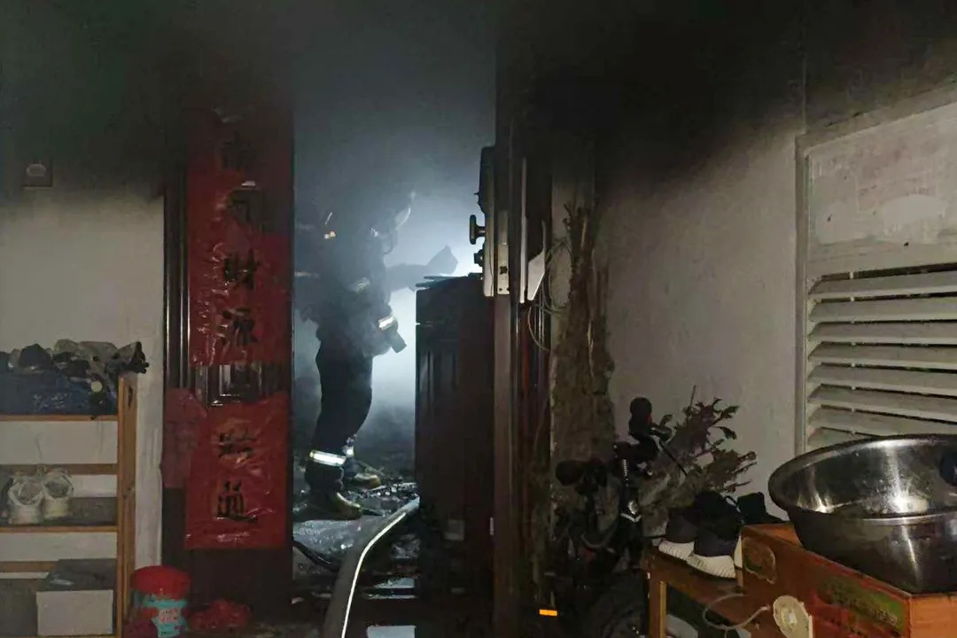 “补水神器”居然会起火?小心烧了家! “补水神器”居然会起火?小心烧了家!