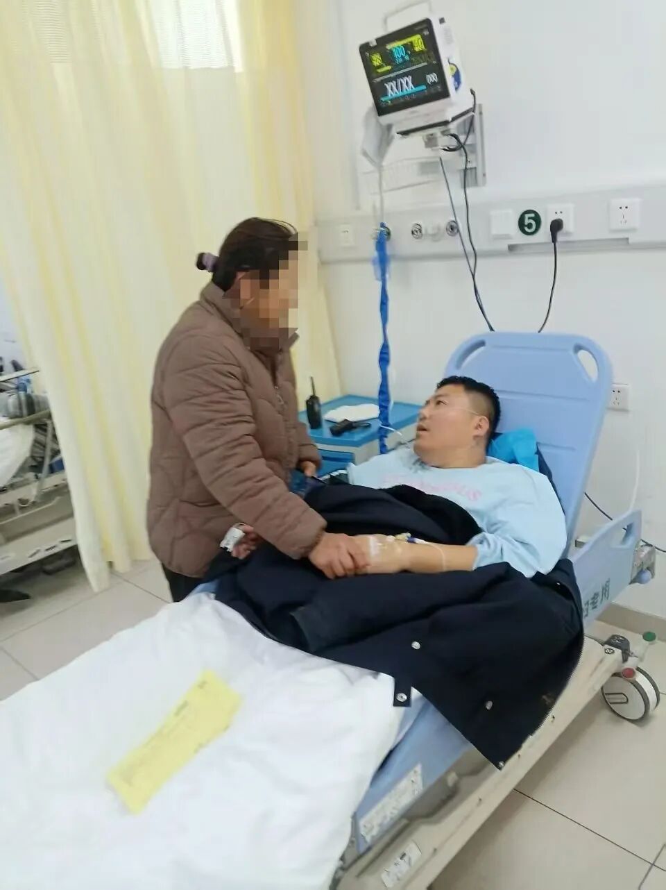 刘伟，好样的！刺骨冰河中，他几近耗尽体温救下另一个生命!