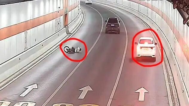 暖心!男童隧道遇险幸遇好司机救助 警方暖心护其与家人团聚 暖心!男童隧道遇险幸遇好司机救助 警方暖心护其与家人团聚