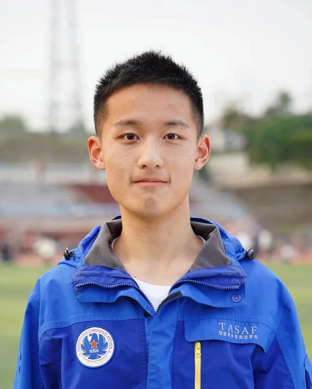 清华“飞班”陈秀虎火了！网友：在优秀面前，帅不值一提！