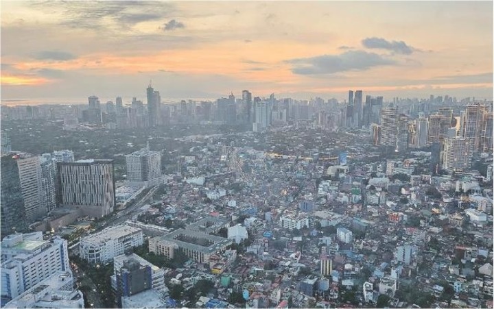 马尼拉繁华之侧的贫穷世界 马尼拉繁华之侧的贫穷世界