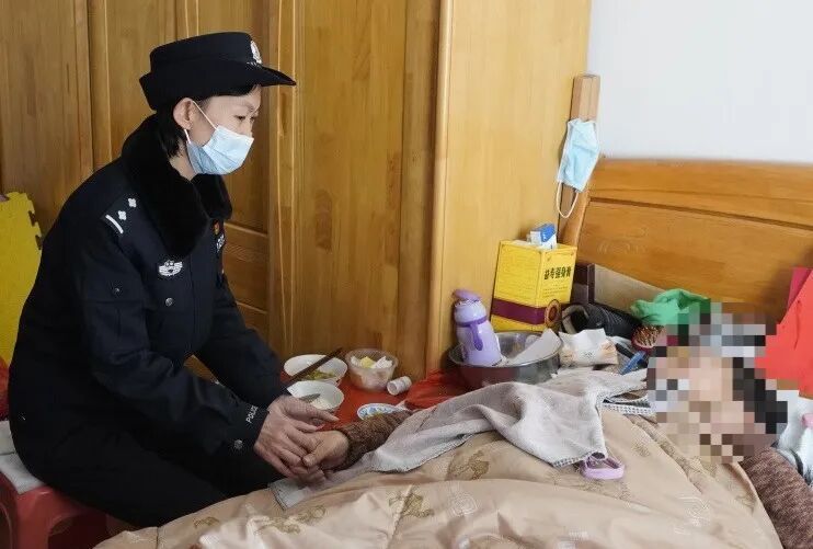 天津女民警清晨晕倒在单位！醒来第一句让人破防……