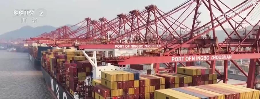 港口能级跃升+航线网络升级 中国港口经济“双轮驱动”助力外贸提质增效