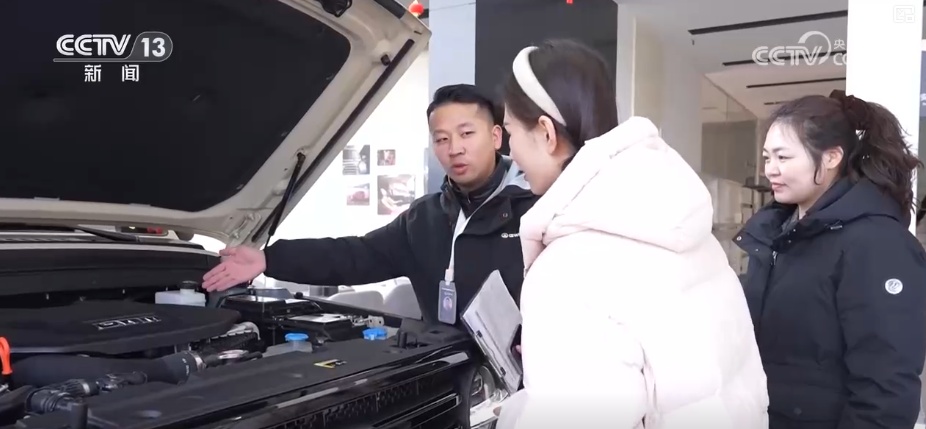 政府补、企业让,百姓乐享“焕”新!“真金白银”实惠助推跨场景消费再掀热潮 政府补、企业让,百姓乐享“焕”新!“真金白银”实惠助推跨场景消费再掀热潮