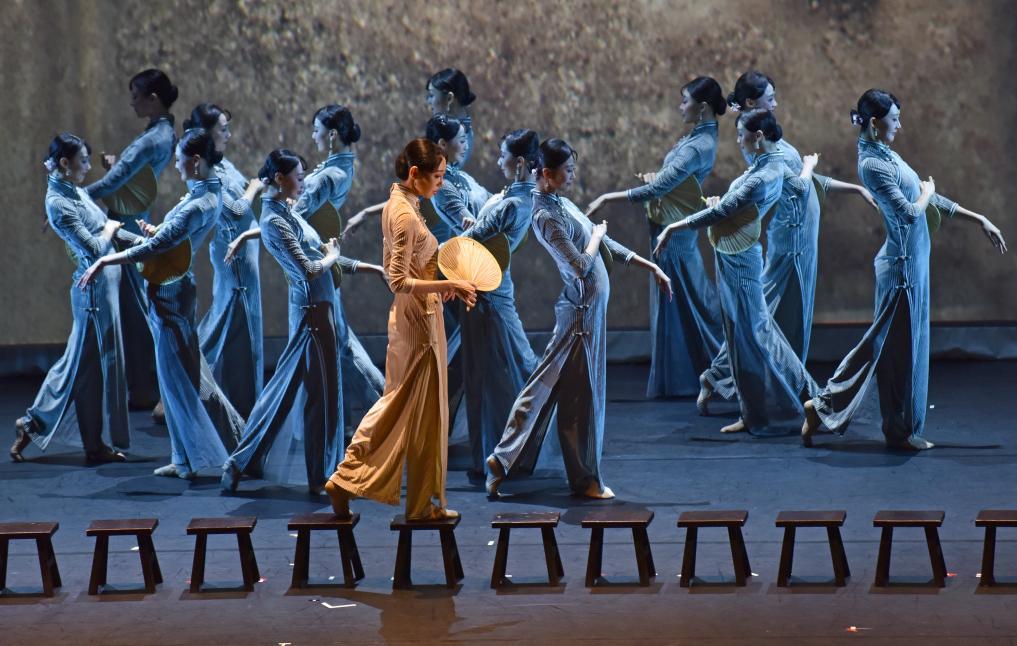 特写:香港“盛舞之夜” 国风雅韵悠扬 特写:香港“盛舞之夜” 国风雅韵悠扬