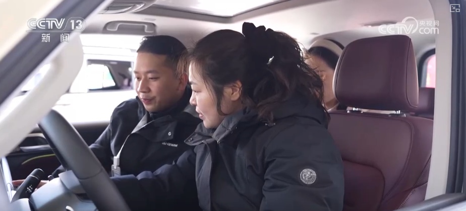 政府补、企业让,百姓乐享“焕”新!“真金白银”实惠助推跨场景消费再掀热潮 政府补、企业让,百姓乐享“焕”新!“真金白银”实惠助推跨场景消费再掀热潮