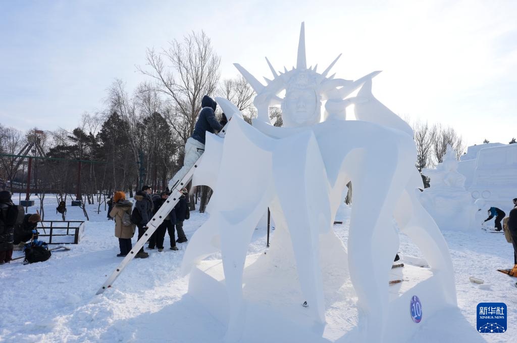 第28届中国·哈尔滨国际雪雕比赛收官 第28届中国·哈尔滨国际雪雕比赛收官