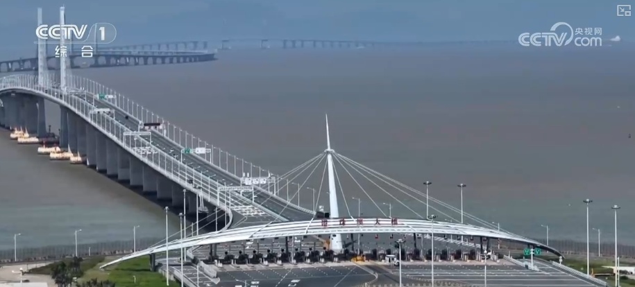 开好局、起好步“数”里行间感知信心 多领域亮眼表现积聚发展澎湃动能