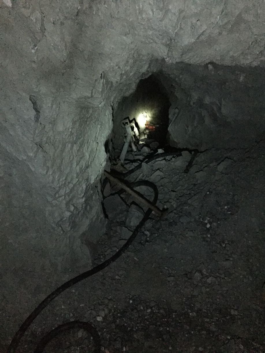 三名“淘金客”殒命雪峰山后续:3名盗采者判刑,14名公职人员被问责 三名“淘金客”殒命雪峰山后续:3名盗采者判刑,14名公职人员被问责