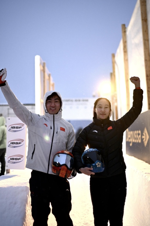 钢架雪车世界杯圣莫里茨站：赵丹/殷正夺得混合团体冠军