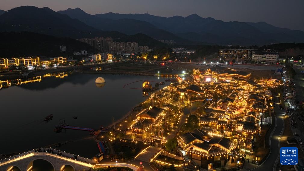 湖南南岳：衡山脚下夜缤纷